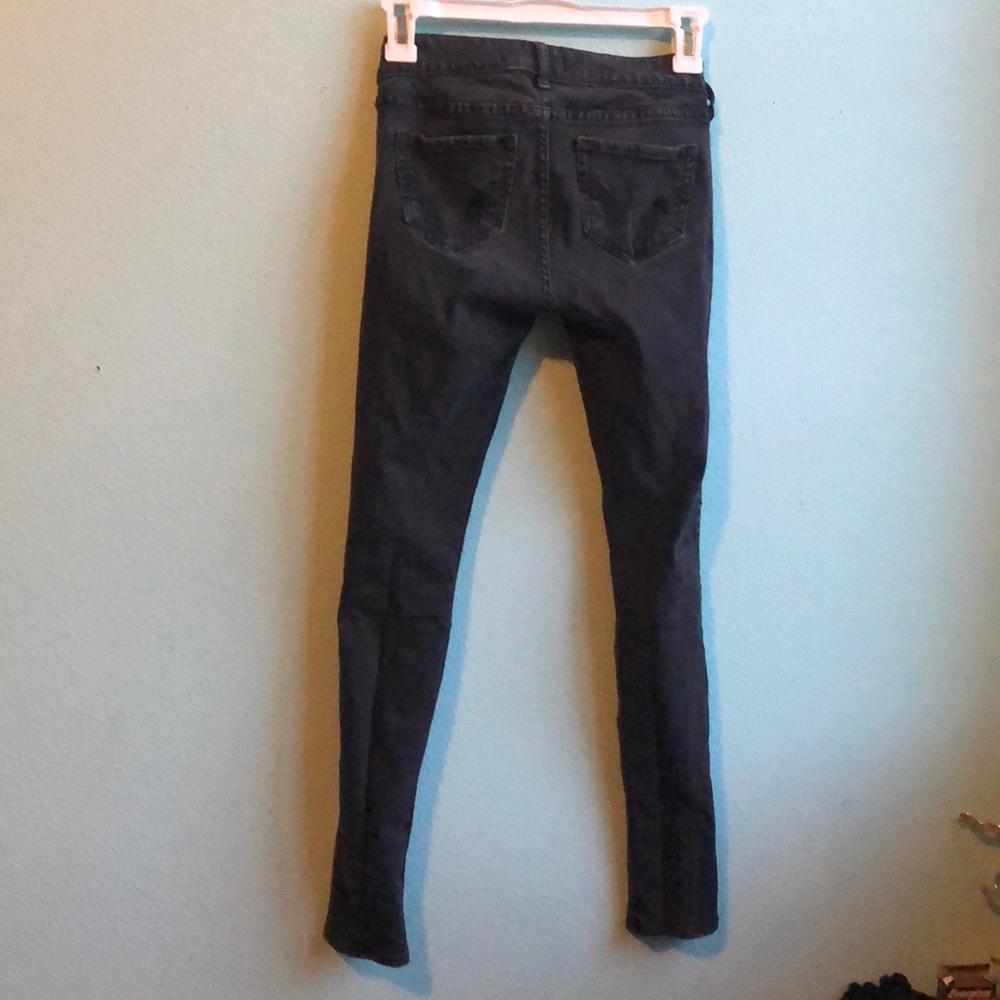 DISTRESSED HOLLISTER JEANS - Picture 3 of 4